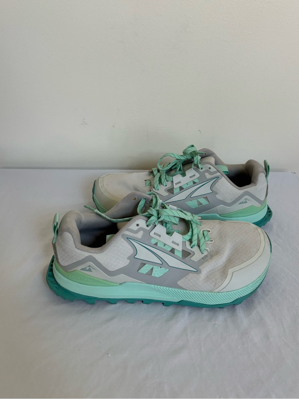 Altra Lone Peak 7 Shoes Womens Size 7.5 Green Trail Running Hiking Sneakers
